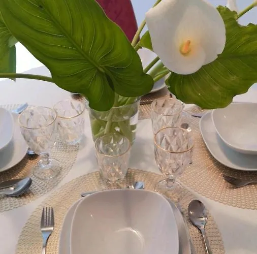 So Fine Petruzzelli Flat * Bari